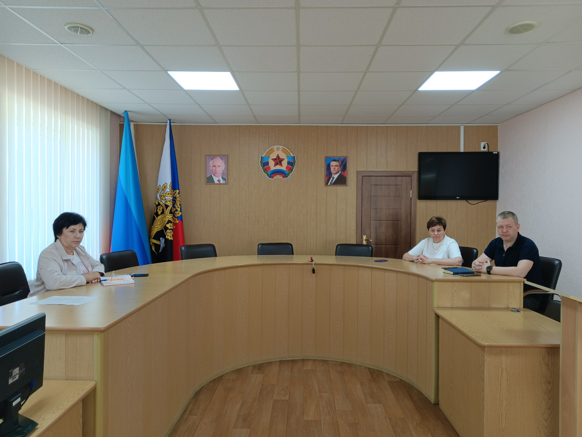 В Администрации города Ровеньки состоялось плановое рабочее совещание.