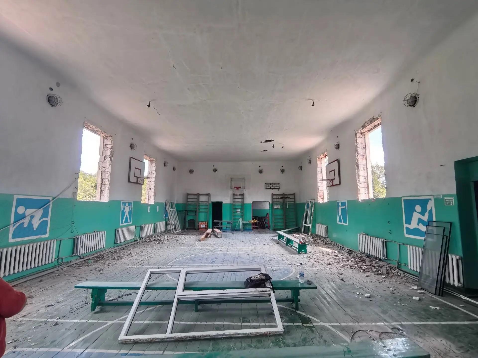 Республика Коми продолжает ремонт Ясеновской гимназии.
